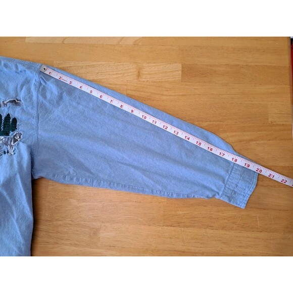 VTG Casey Coleman Button Up Shirt Blue Embroidered Winter Wolves Cotton Size XL - Picture 7 of 9